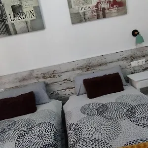https://apartment-fira-bcn-camp-nou.top-hotels-tarragona.com